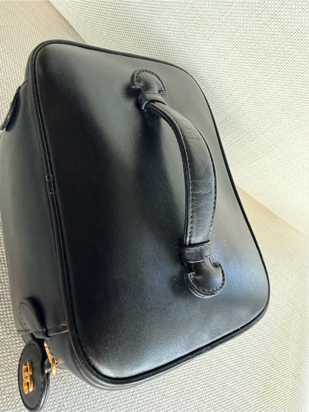 CHANEL Vintage Black Lambskin Vanity Cosmetic Case Gold CC Charm